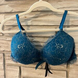 Victoria's Secret Bombshell Push Up Bra 38C Blue Lace Bra
